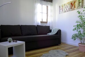 TV - Vacation apartment Edzerdla - Holiday apartments - WE DAHAMM (Memmelsdorf)