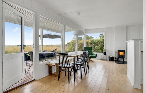 3 bedroom beach front home in Vig