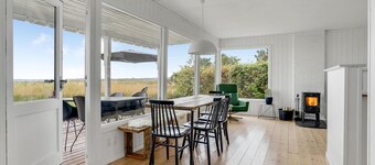 3 bedroom beach front home in Vig