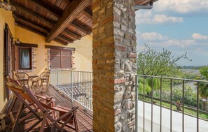 Terrace/patio - 3 bedroom cozy home in Marsaglia CN (Marsaglia CN)