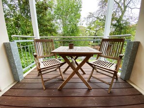 Outdoor dining - App. 5 - Feuerstein - Villa Am Steinbach in the old town - 150m to the Baltic Sea (Sassnitz)