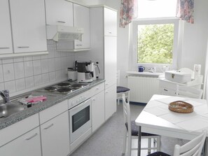 Frigorífico y horno