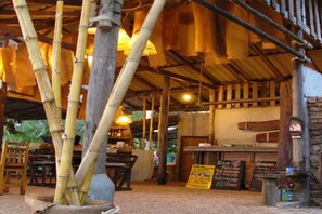 Reception - Bonhomie Beach Cottages (Nuea Khlong)