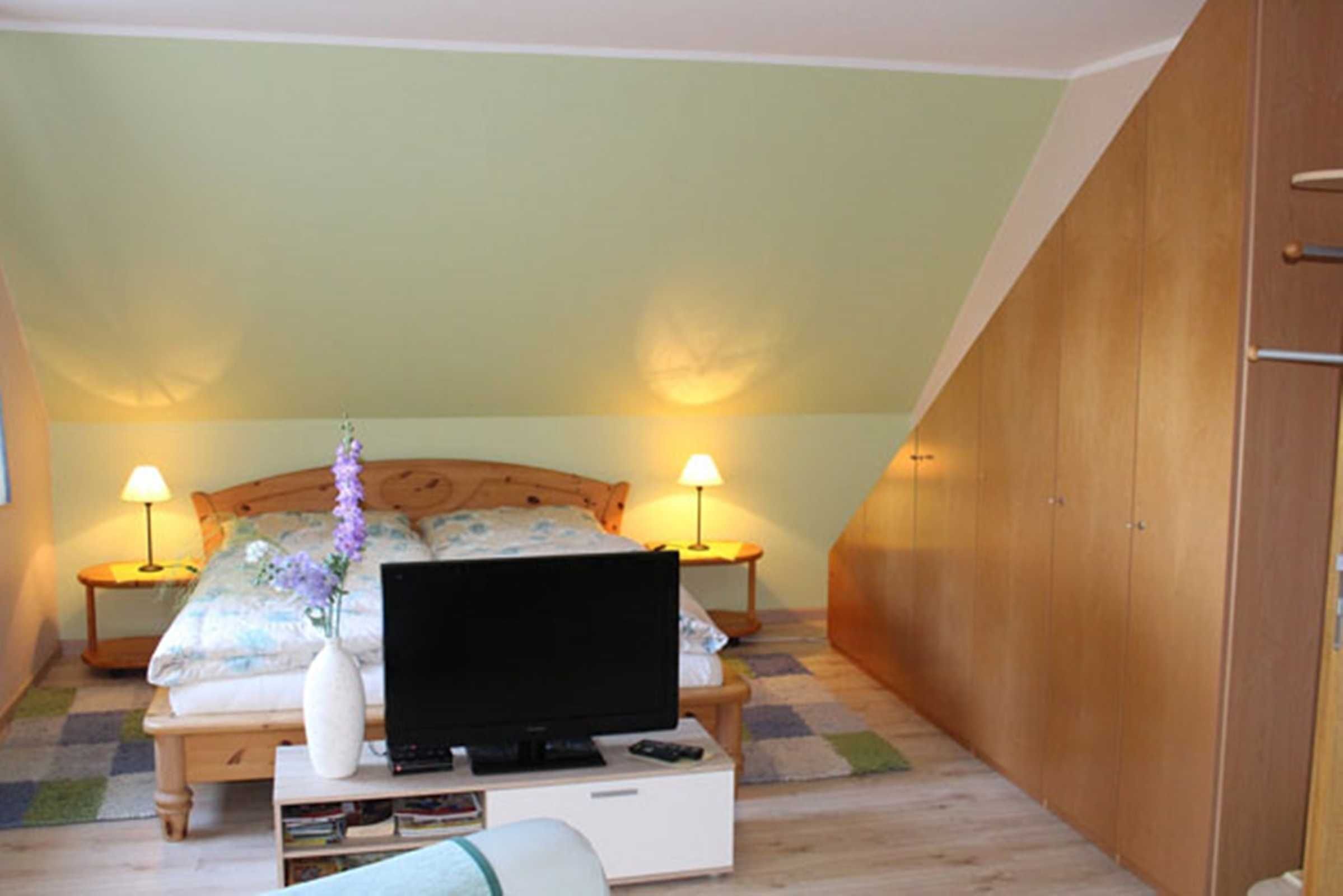 1 室のベッドルーム、旅行用ベビーベッド、WiFi、ベッドシーツ