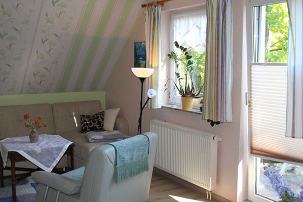 TV - Apartment Dannenfeldt only 10 minutes to the beach - 1-room apartment (Heringsdorf)