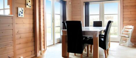 تناول الطعام