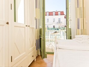 Desk, free WiFi, bed sheets - Villa Frohsinn (Heringsdorf)