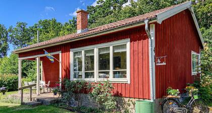 Nice home in Listerby with WiFi