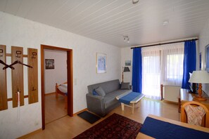 Unclassified image, 5 of 12, button