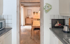 Réfrigérateur, plaque de cuisson, lave-vaisselle, cafetiÚre/bouilloire