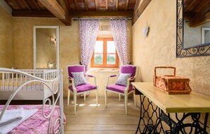 4 bedrooms, travel cot, free WiFi, bed sheets - Luxurious home in Rezanci (Rezanci)