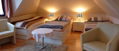 2 bedrooms, WiFi, bed sheets