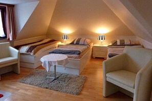 2 bedrooms, WiFi, bed sheets
