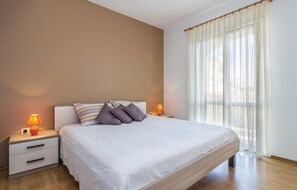 2 chambres, accès au Wi-Fi (inclus), literie fournie