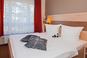 2 bedrooms, in-room safe, WiFi, bed sheets