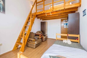 2 bedrooms, iron/ironing board, travel crib, free WiFi