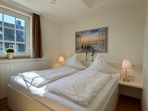 2 عدّة غرف نوم وواي فاي وملاءات أسرّة