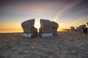 In Strandnähe, Liegestühle