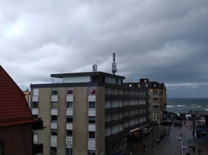 صورة غير مصنفة، 5 من 29، زرّ