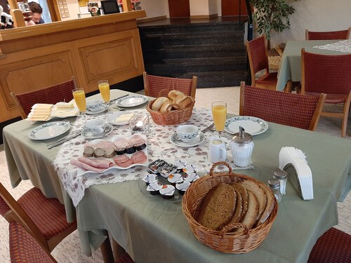 Double room 1 - Gasthaus Pension Schumbert