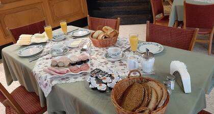 Double room 1 - Gasthaus Pension Schumbert