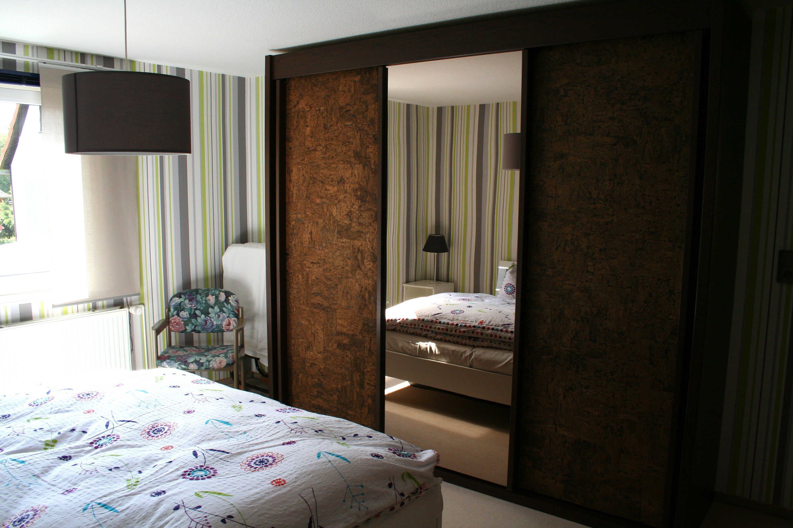 1 bedroom, travel crib, WiFi, bed sheets