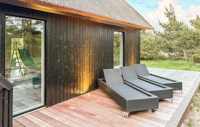 Beautiful home in Blåvand with sauna