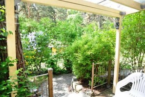 المنطقة المحيطة بالمنشأة