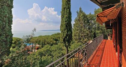Stunning home in San Feliciano Sul T.PG