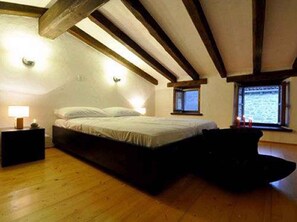 2 soveværelser, weekendseng, internetforbindelse