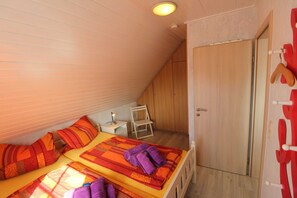 2 bedrooms, in-room safe, iron/ironing board, travel crib