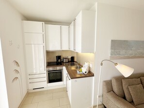 Fridge, oven, dishwasher