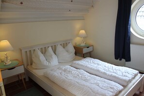 1 habitación, cuna de viaje y wifi 