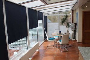 Unclassified image, 2 of 43, button