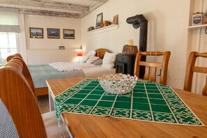 Unclassified image, 3 of 24, button