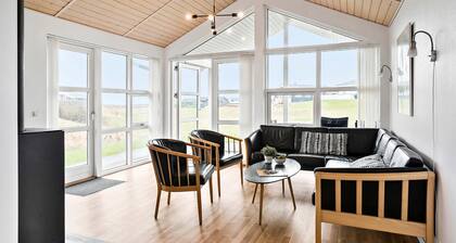 Amazing home in Nordborg with sauna