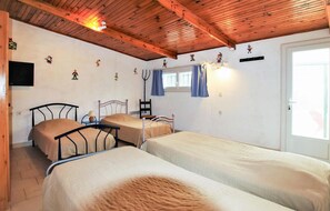 4 bedrooms, free WiFi