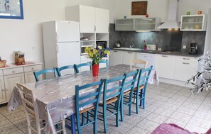 Kühlschrank, Herdplatte, Geschirrspüler