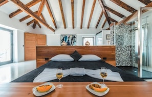 9 chambres, coffre-fort, accès au Wi-Fi (inclus), literie fournie