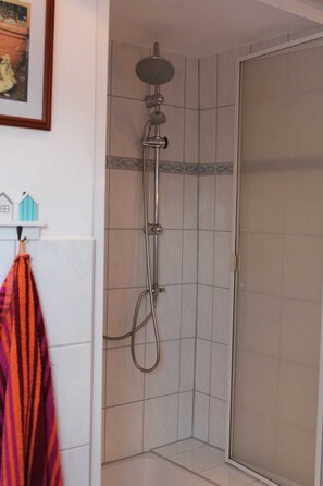 Hair dryer, towels