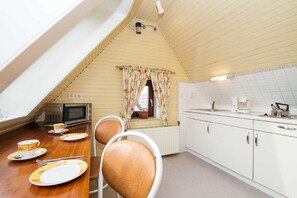 Nicht klassifiziertes Bild, 2 von 13, Schaltfläche