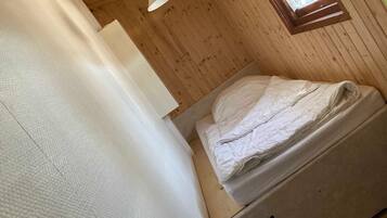 3 soverom og reiseseng for barn