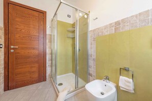 Dusche, Bidet