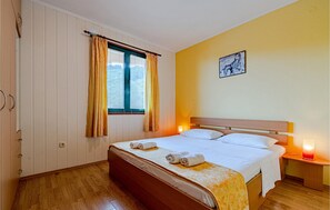 2 bedrooms, free WiFi, bed sheets - Lovely apartment in Blato with WiFi (Blato)