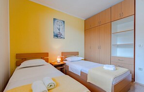 2 habitaciones, wifi gratis y ropa de cama 