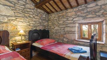 1 habitación, caja de seguridad en la habitación y wifi gratis