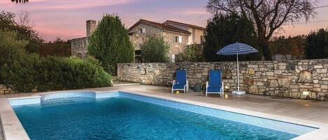 Piscine extérieure