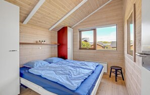 2 Schlafzimmer, Reisekinderbett, kostenloses WLAN