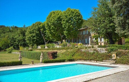 Superbe maison à La Roque.