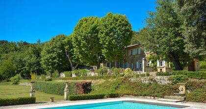 Superbe maison Ă La Roque.